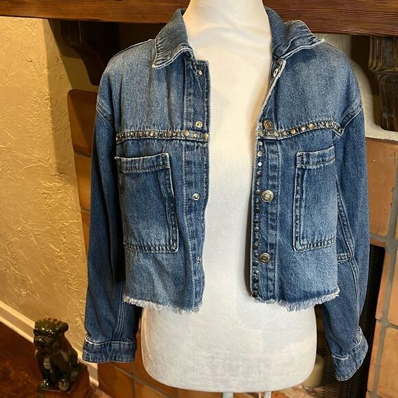 Zara Girls Riveted Boxy Denim Jacket, size 13-14! - Picture 1 of 7